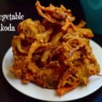 Mix Vegetable Pakoda served on a plate