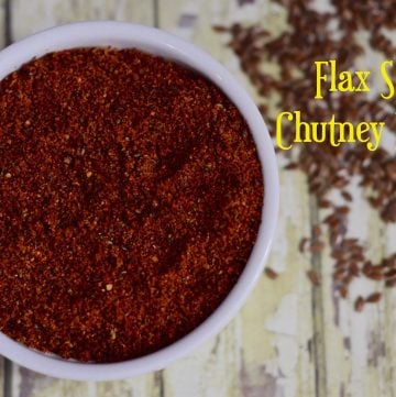 flax seeds chutney powder served in a bowl