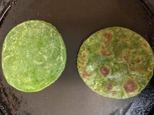step to cook spinach mini parathas