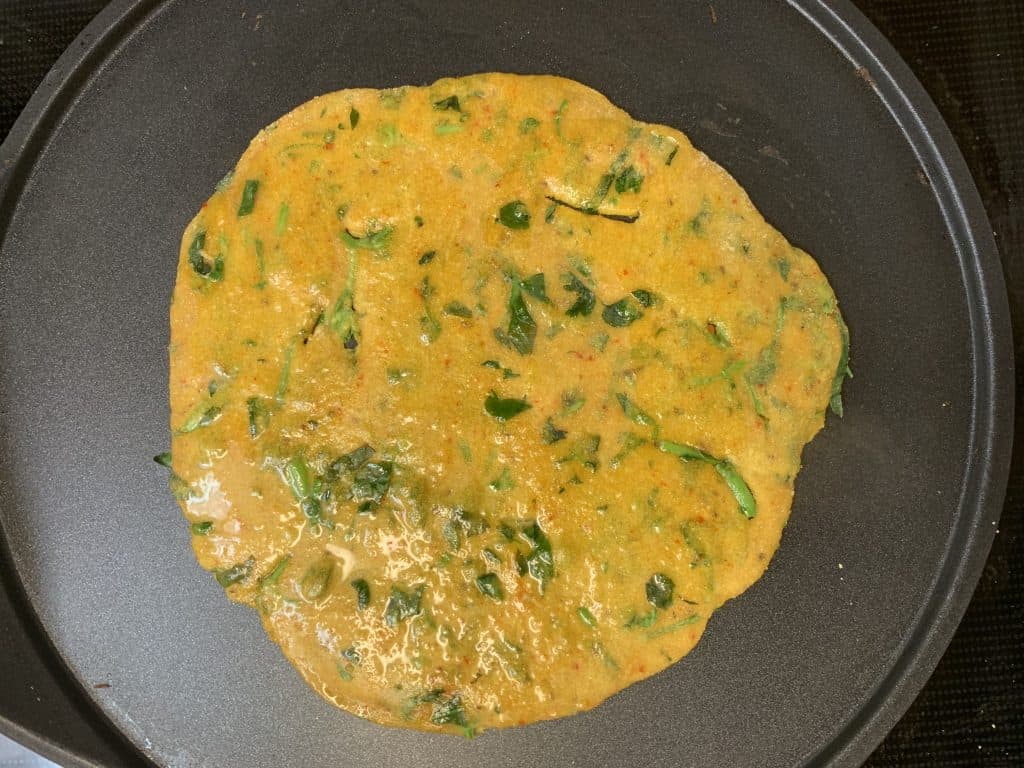 step to cook the methi paratha