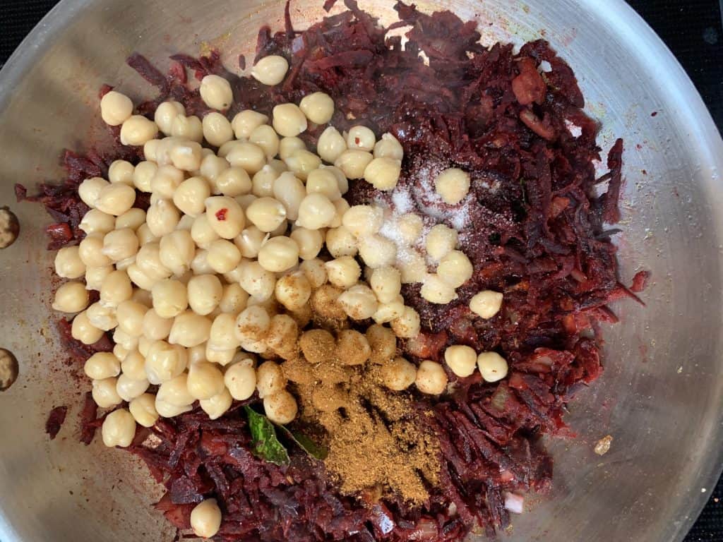 step to cook chickpeas with dry spices