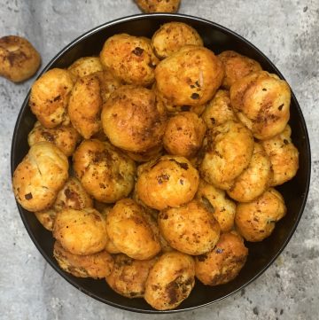 spicy masala makhana served in a bowl