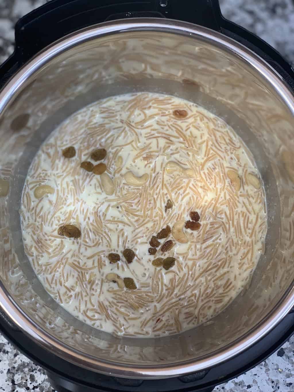 Seviyan kheer recipe in instant pot insert garnished with nuts