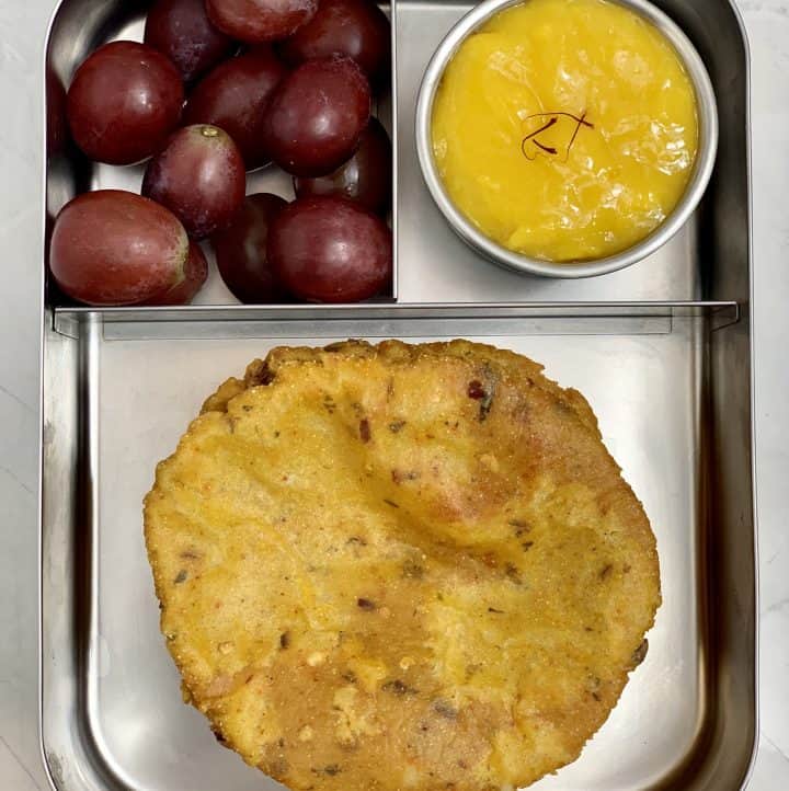 Toddler lunch box Lunch - Creamy sauce pasta Blackberries Soaked