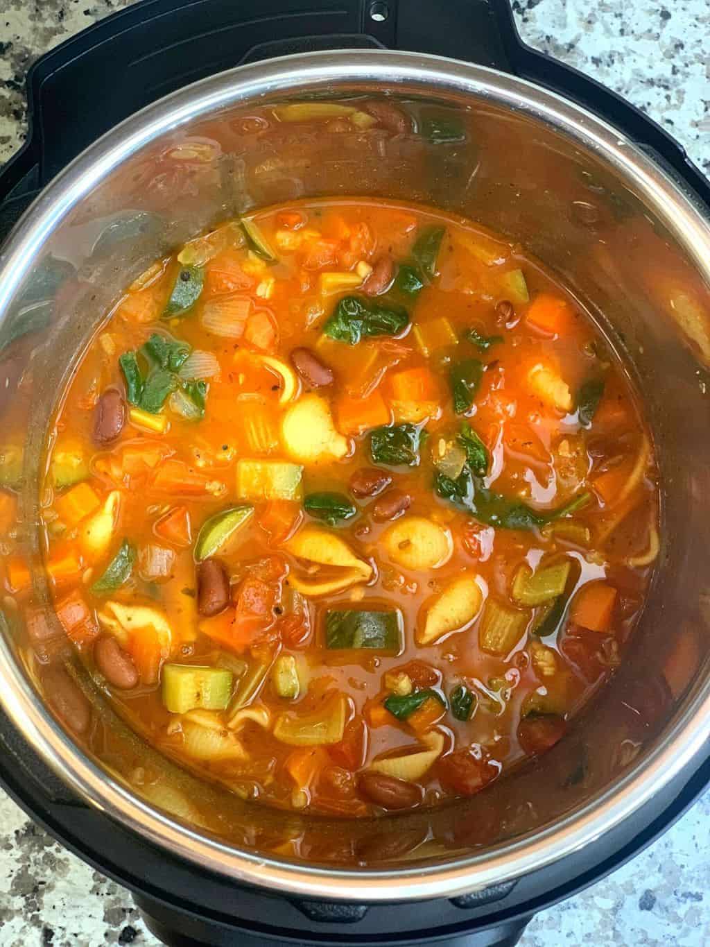 Minestrone soup in instant pot insert
