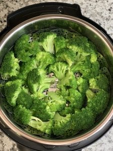 step to steam the broccoli in the steamer collage