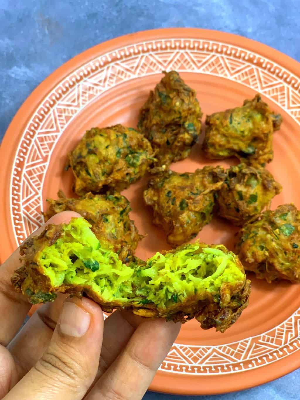 Zucchini Pakoda (Indian Style Zucchini Fritters) - Indian Veggie Delight