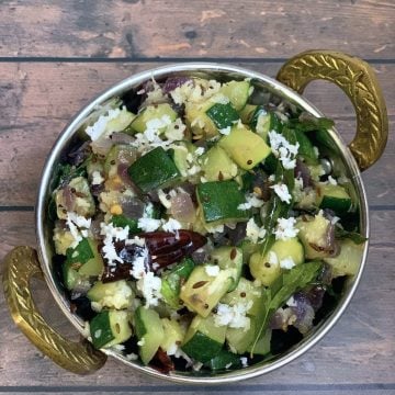 zucchini poriyal served in a kadai