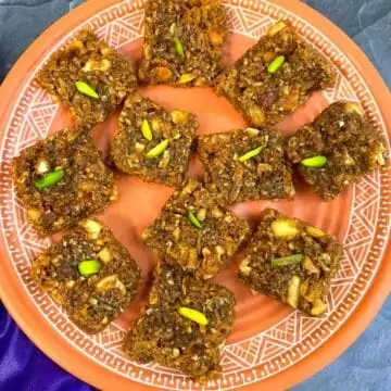 coconut jaggery burfi served on a plate