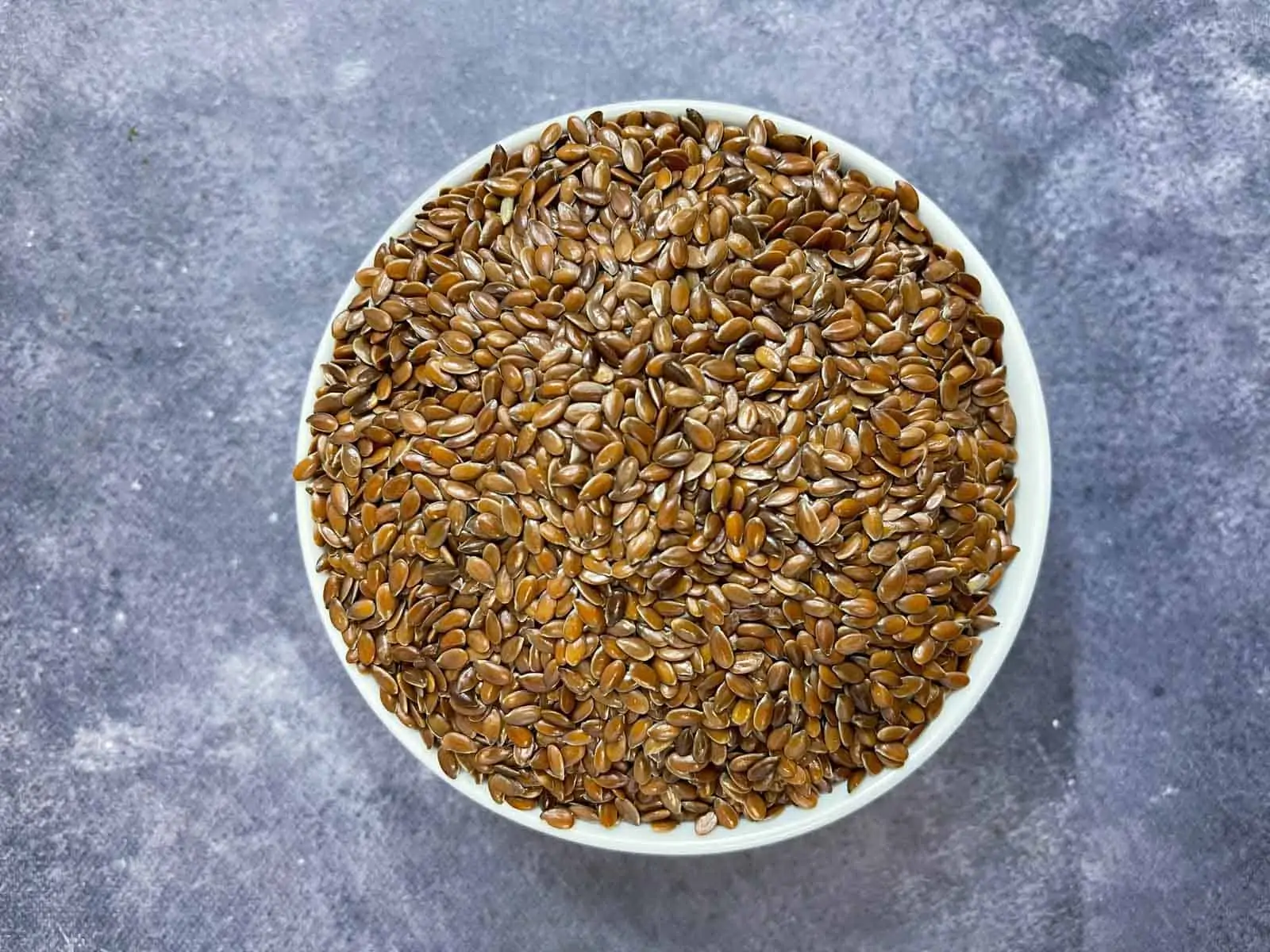 flaxseeds in a bowl