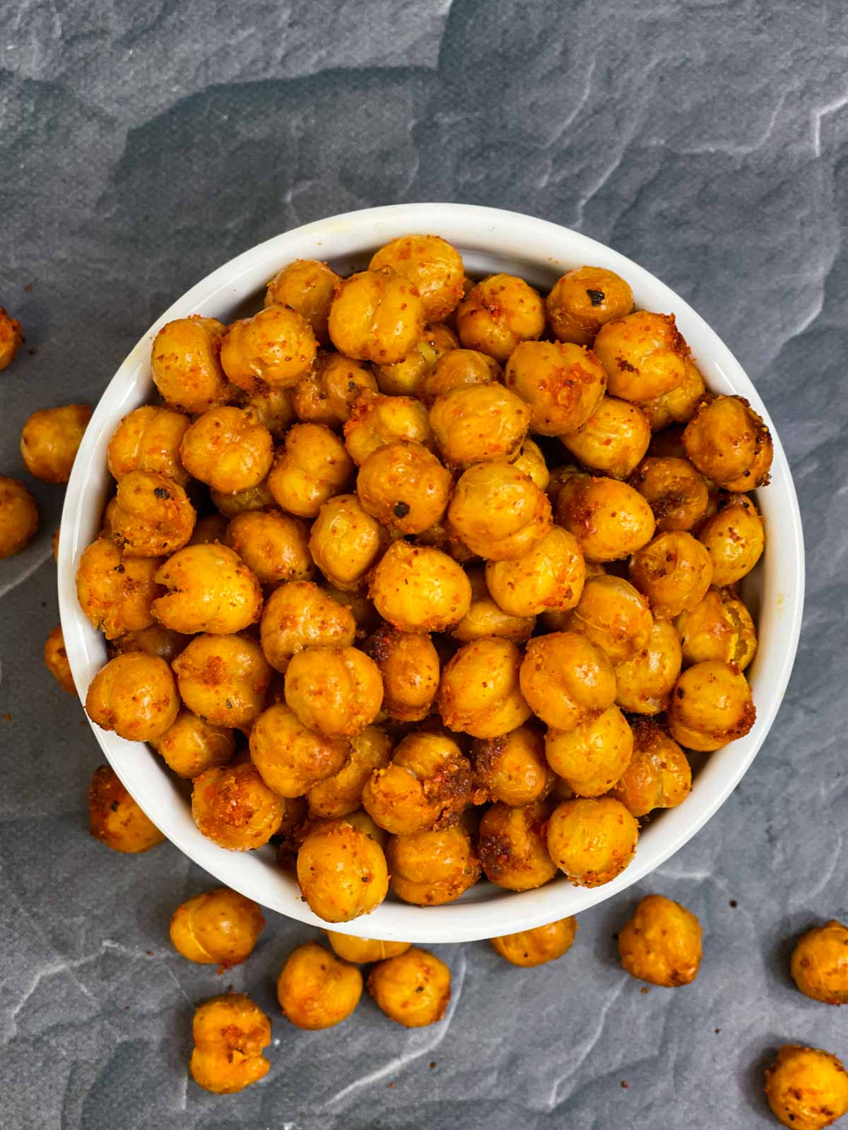 air fryer roasted chickpeas served in a bowl