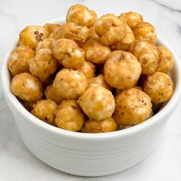 peanut butter makhana served in a bowl