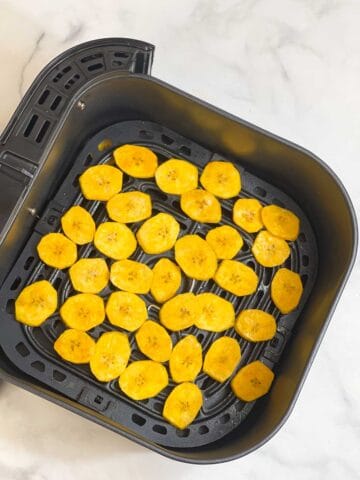 step to air fry seasoned banana chips in the basket