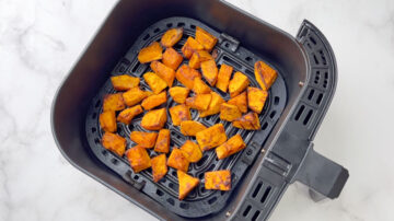 air fried pumpkin in the basket