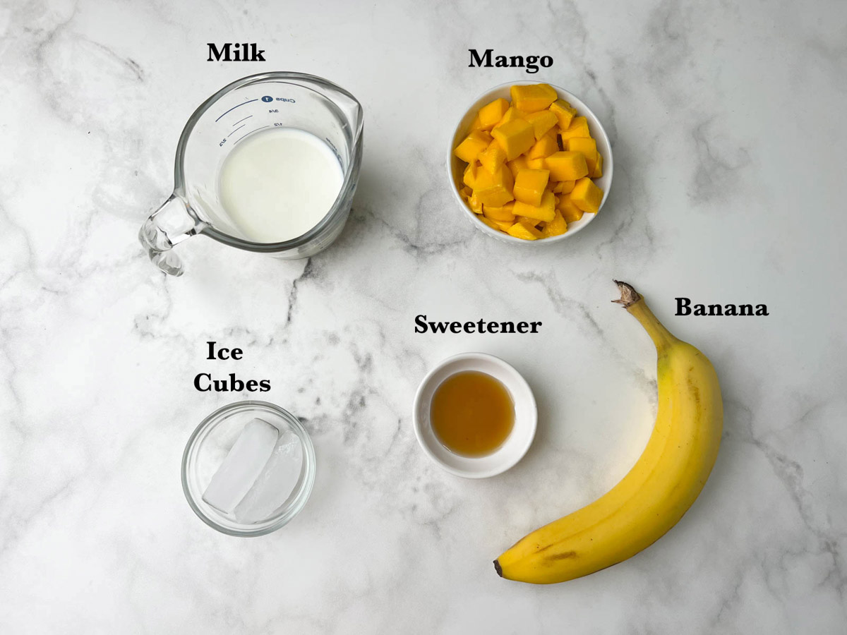 mango banana smoothie ingredients