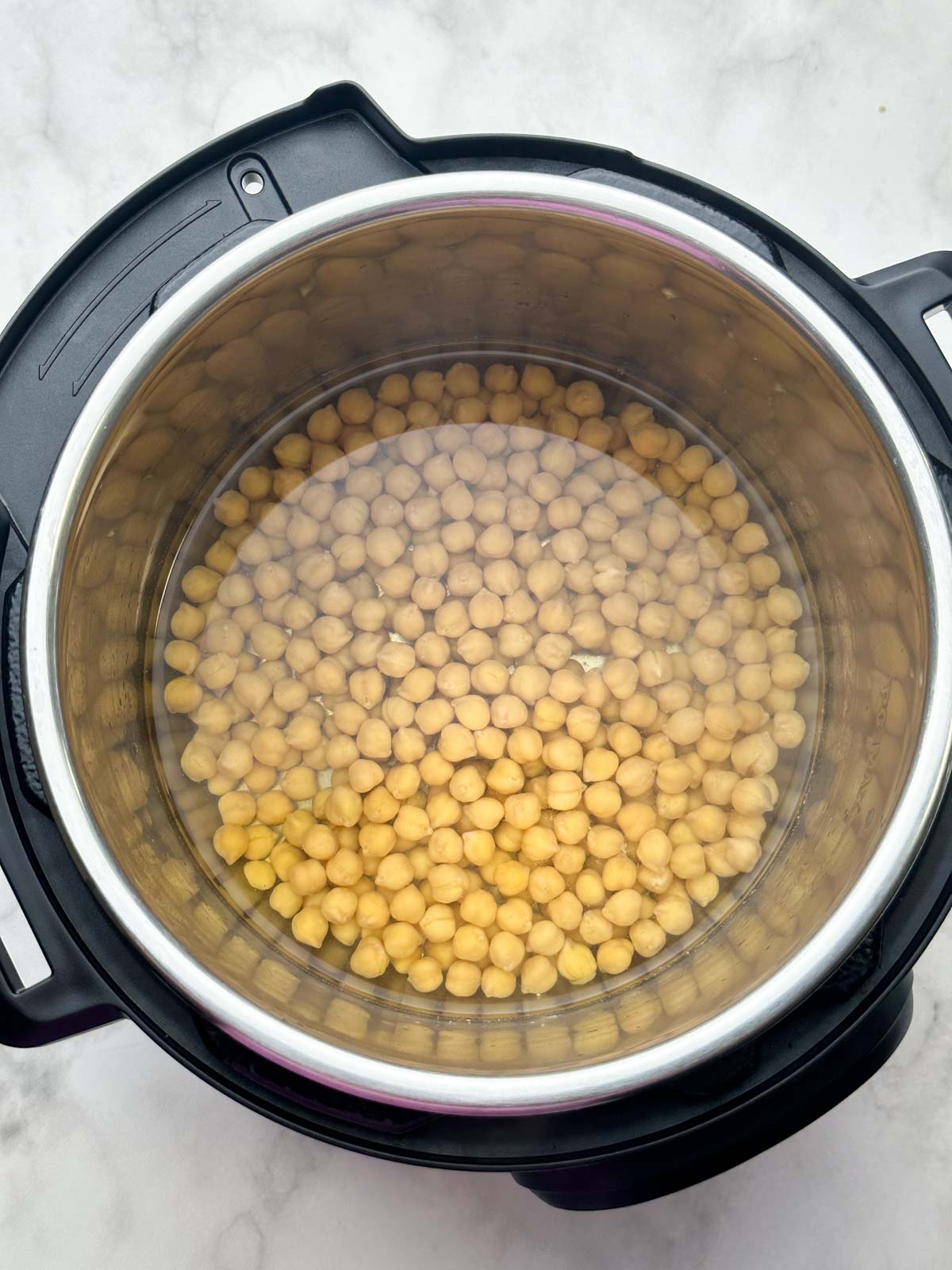 perfectly cooked chickpeas in the instant pot