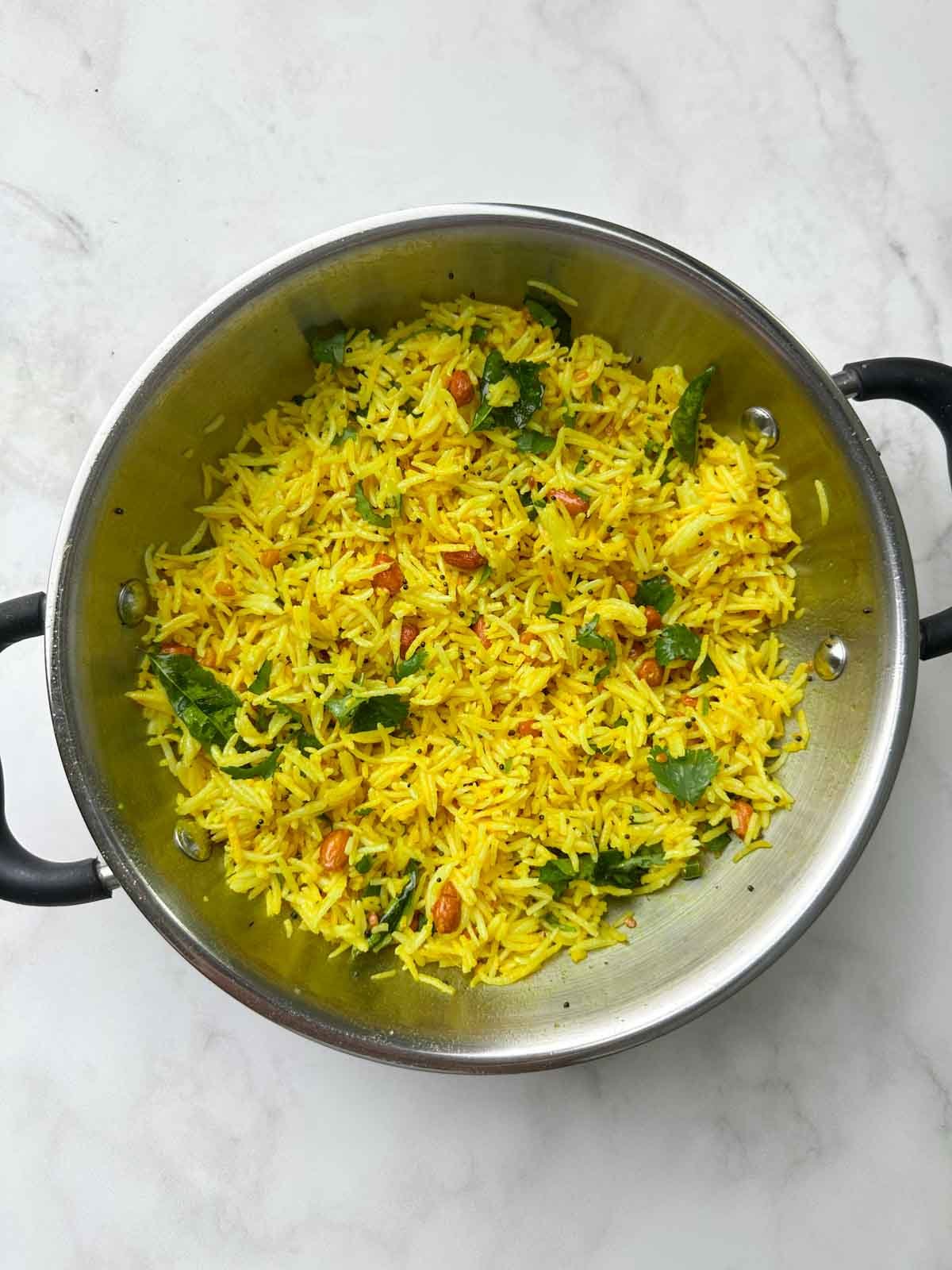 lemon rice in a kadai