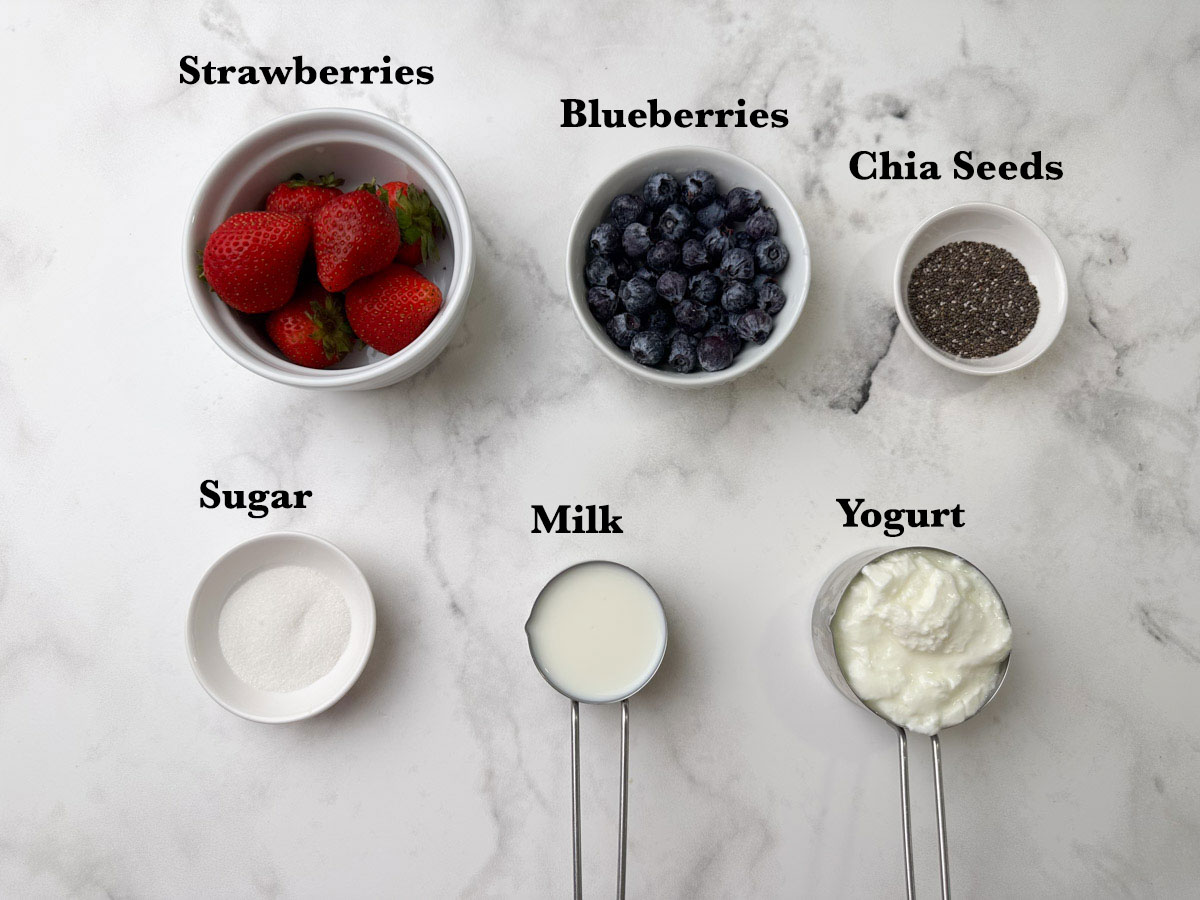 Strawberry Blueberry Smoothie recipe Ingredients