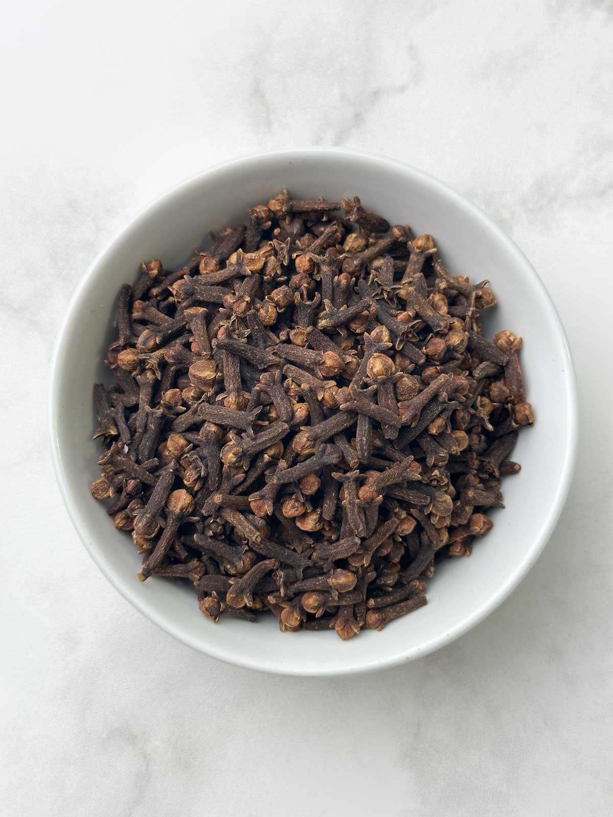Cloves (Laung) in a bowl