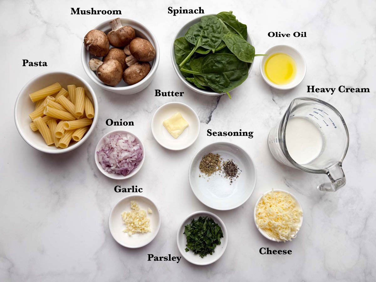 Creamy mushroom pasta ingredients